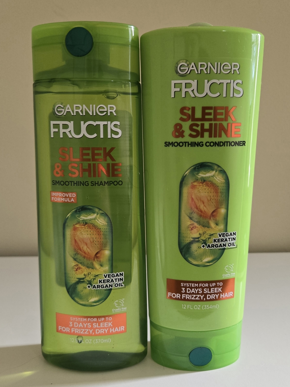 New Garnier Fructos Sleek & Shine Shampoo and Conditioner Set